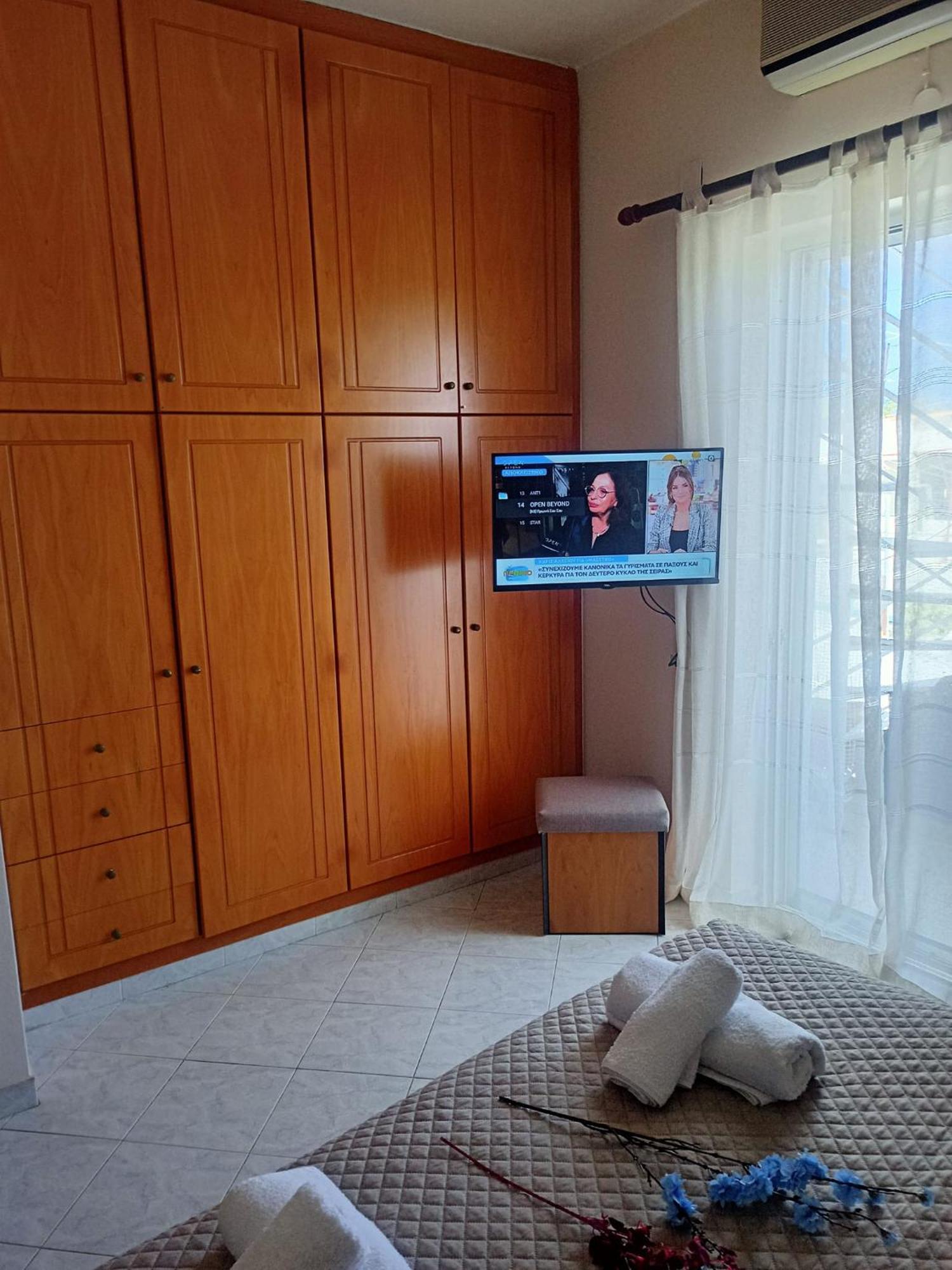 Giannis House In Kissamos Apartment Exterior photo